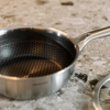 RVS conische steelpan met hybride oppervlak met deksel Ø 20 cm (1,5 l)