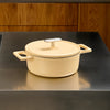 Kookpan Mattia 3.0, Ø 20 cm (2 l) - Geëmailleerde gietijzeren kookpan met deksel, vanillegeel