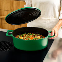 Ovale braadpan Mattia 3.0, 33×25 cm - Geëmailleerde gietijzeren braadpan met deksel, groen